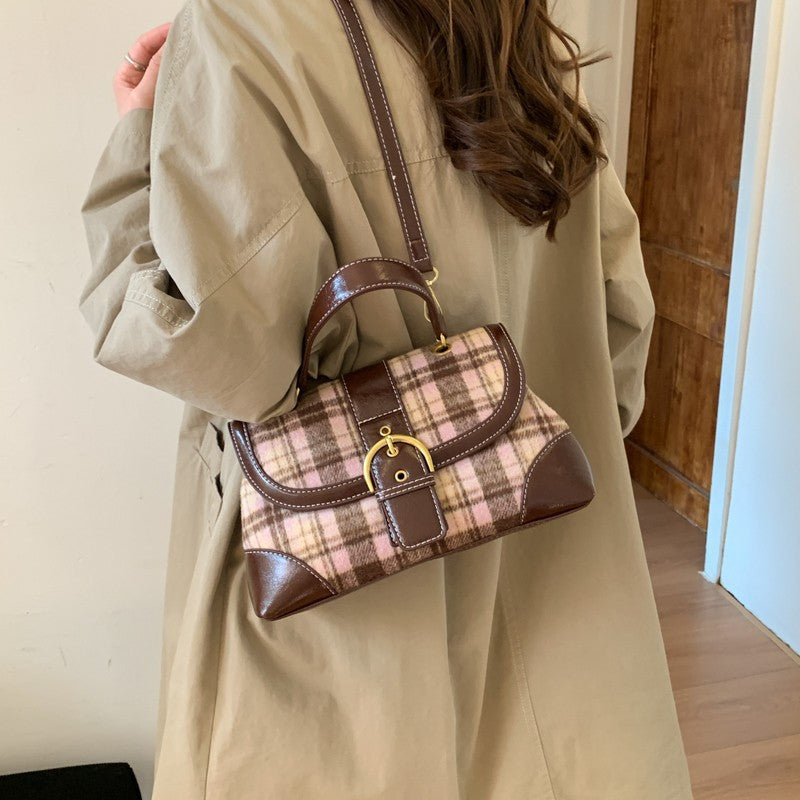 Sophisticated And Refined Crossbody Bag Fashionable