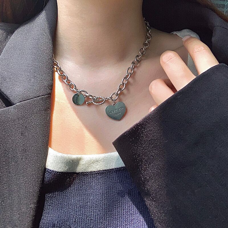 Simple Heart-Shaped Letter Bracelet With A Retro