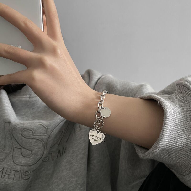 Simple Heart-Shaped Letter Bracelet With A Retro
